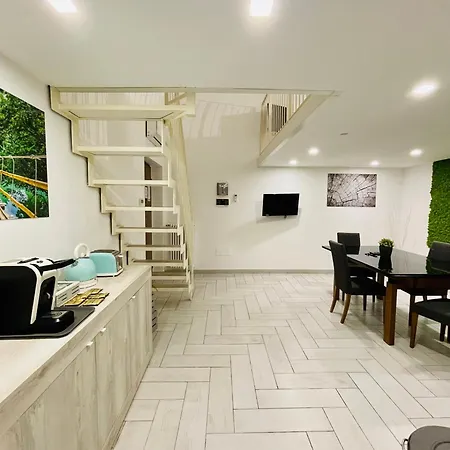 Apartment Suite169 *